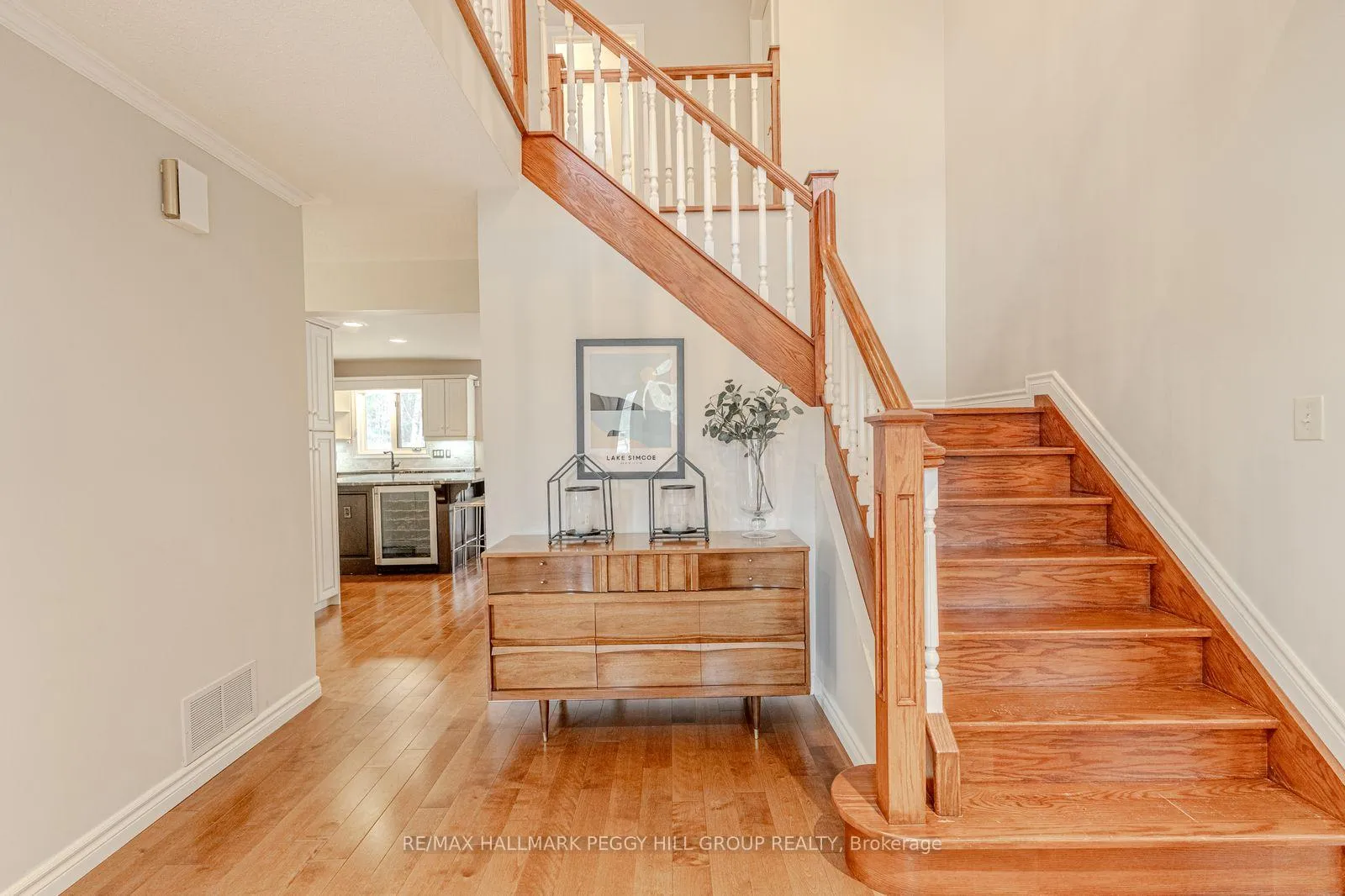Photo 12 of 24 Willow Bay Drive, Springwater, Midhurst — HOMEH