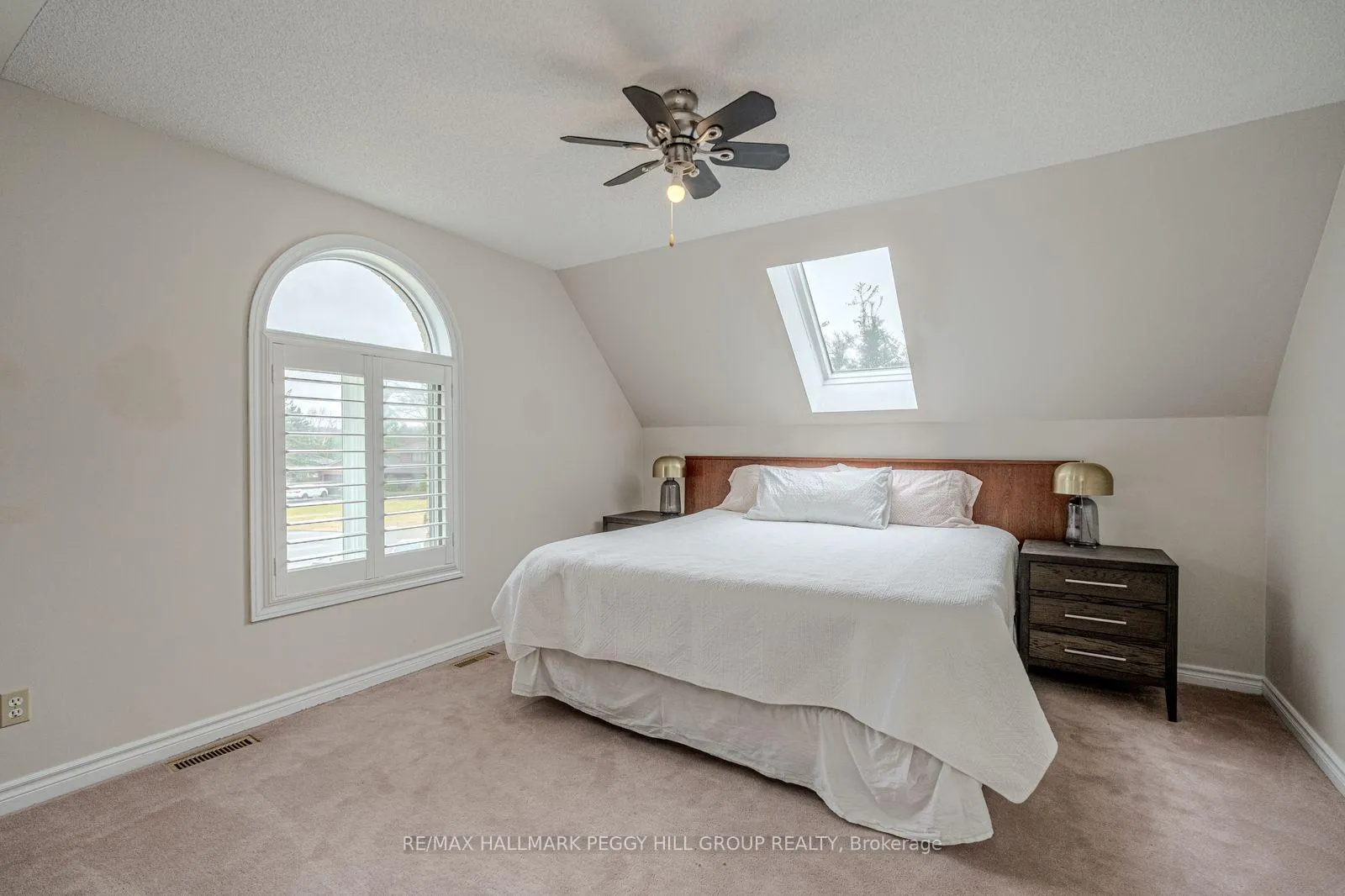 Photo 17 of 24 Willow Bay Drive, Springwater, Midhurst — HOMEH