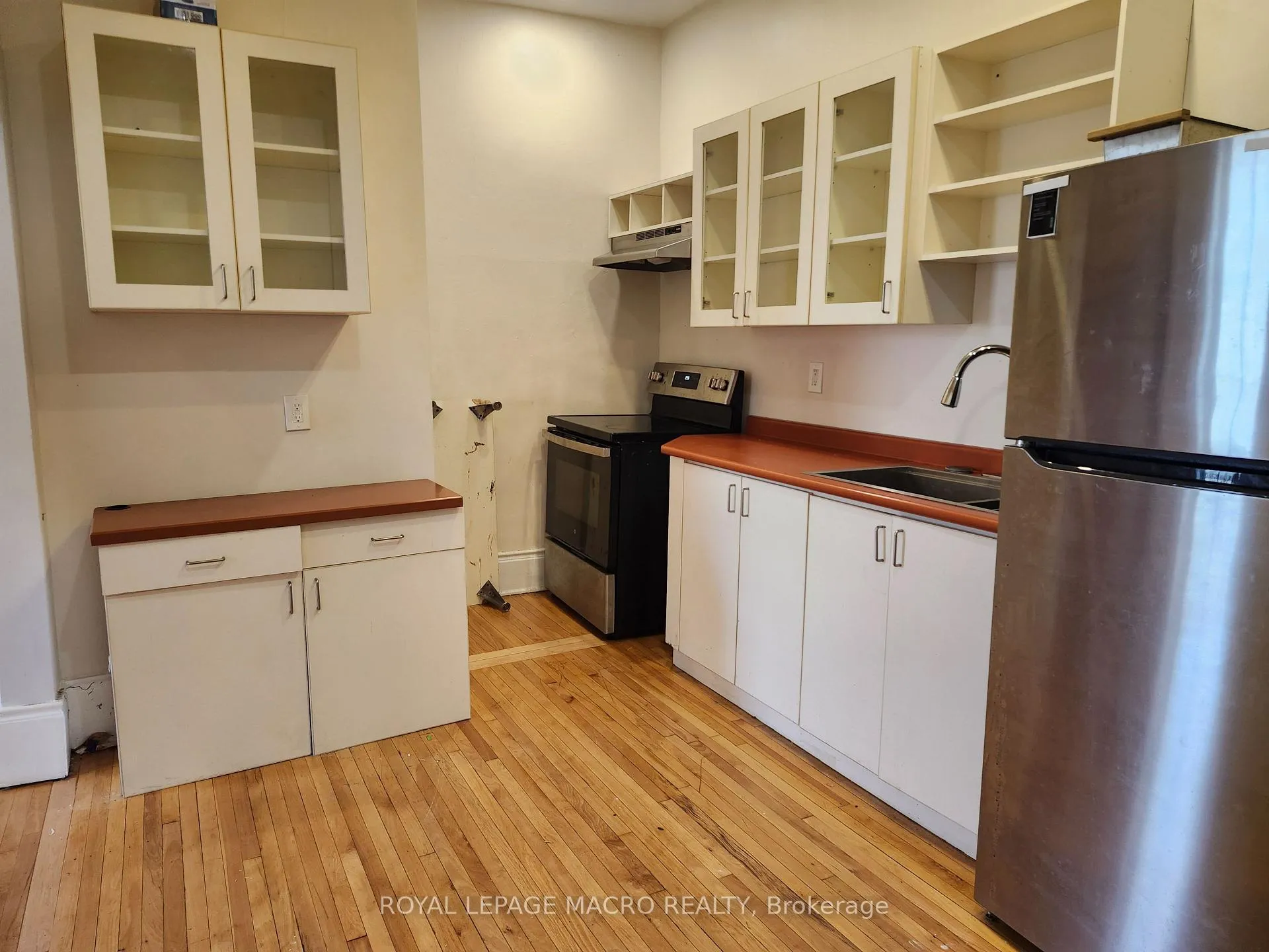Photo 11 of Unit 2A, 118 St. Paul Street, St. Catharines, Downtown — HOMEH