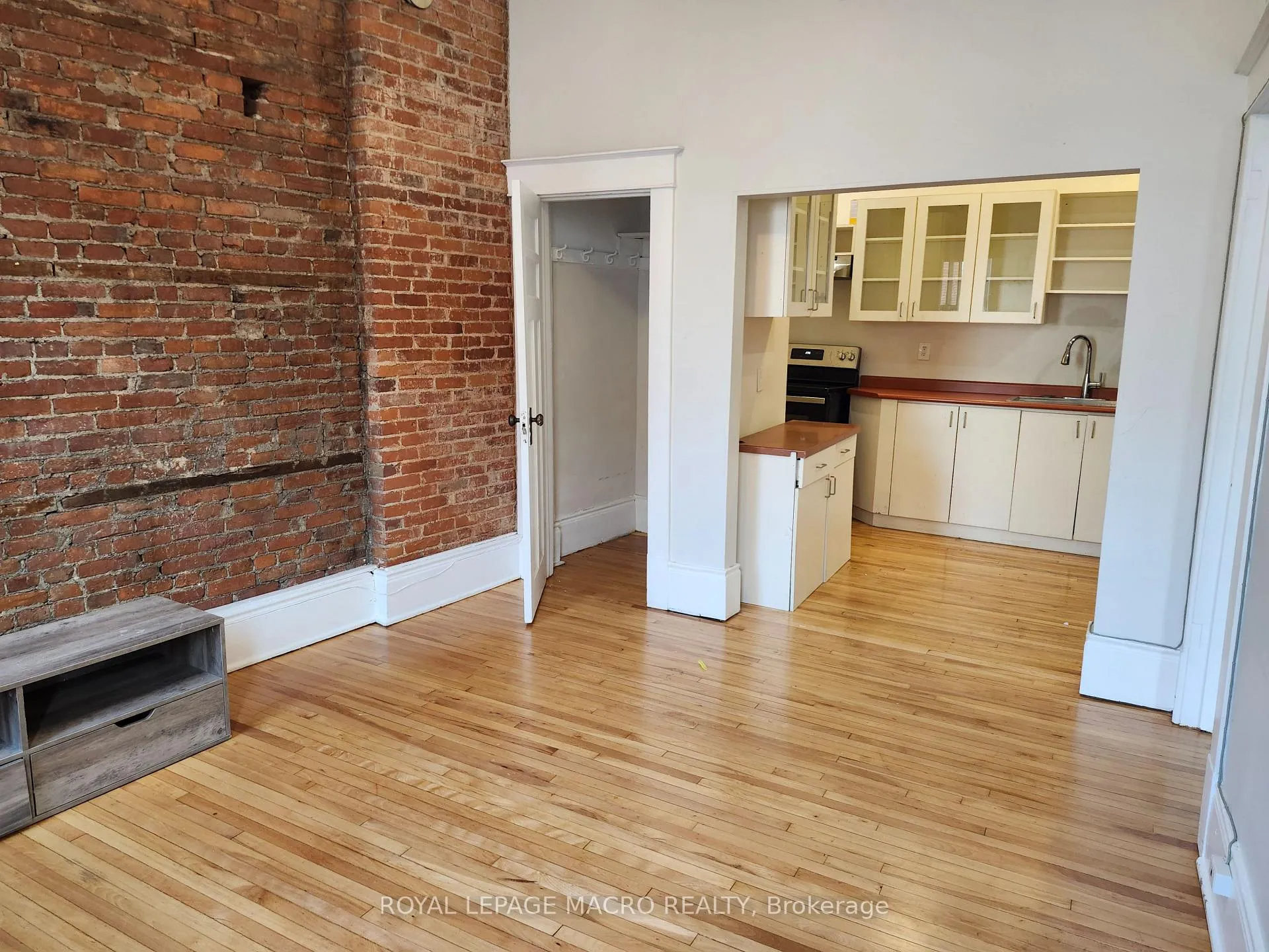 Photo 13 of Unit 2A, 118 St. Paul Street, St. Catharines, Downtown — HOMEH