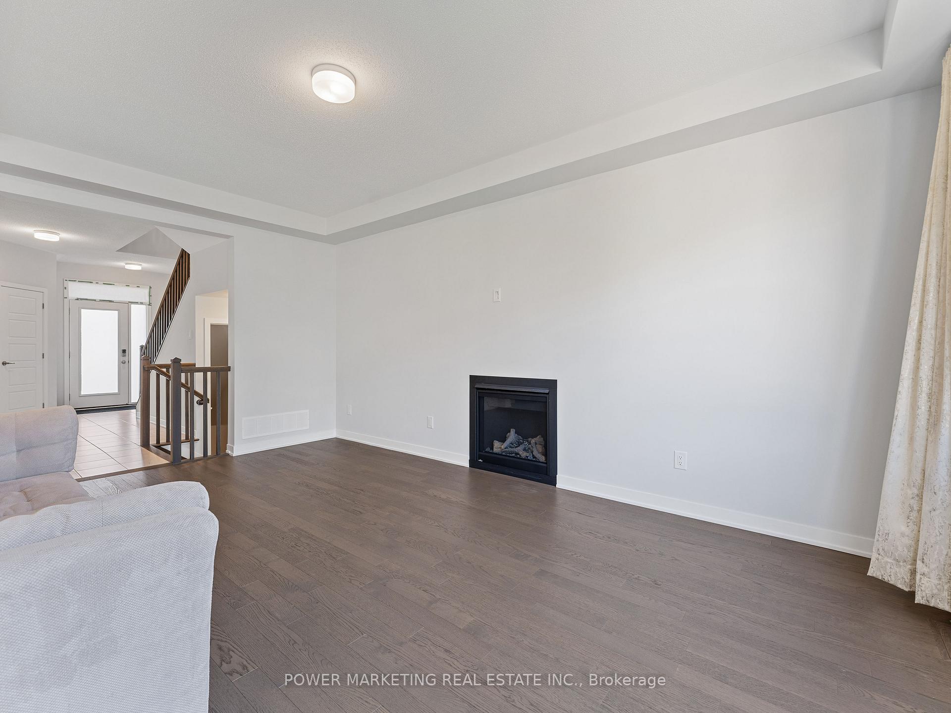 Photo 6 of 1017 Curraglass Walk, Ottawa, Stittsville (North) — HOMEH