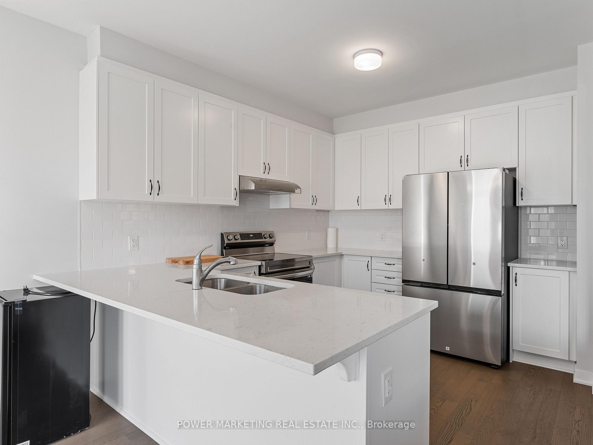 Photo 8 of 1017 Curraglass Walk, Ottawa, Stittsville (North) — HOMEH