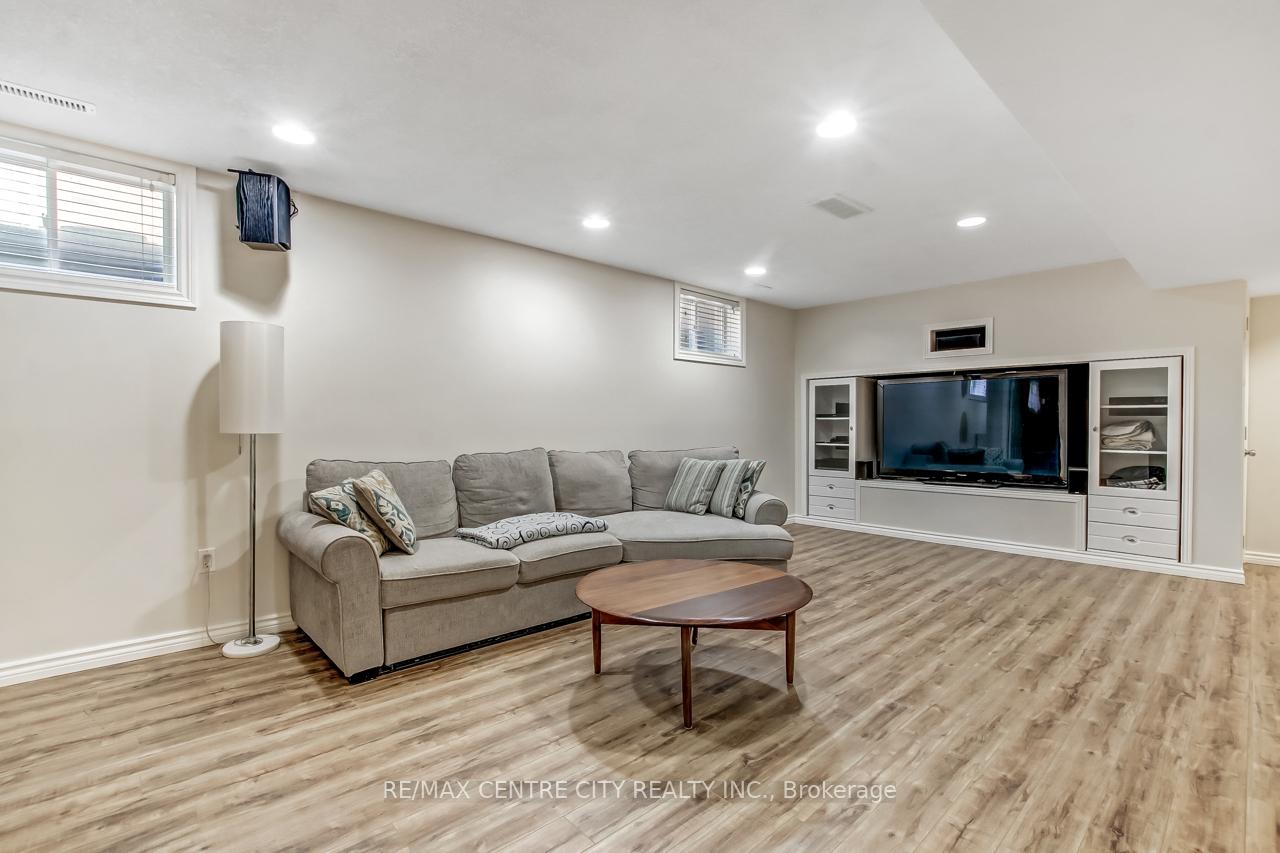 Photo 17 of 5 Faith Boulevard, St. Thomas — HOMEH