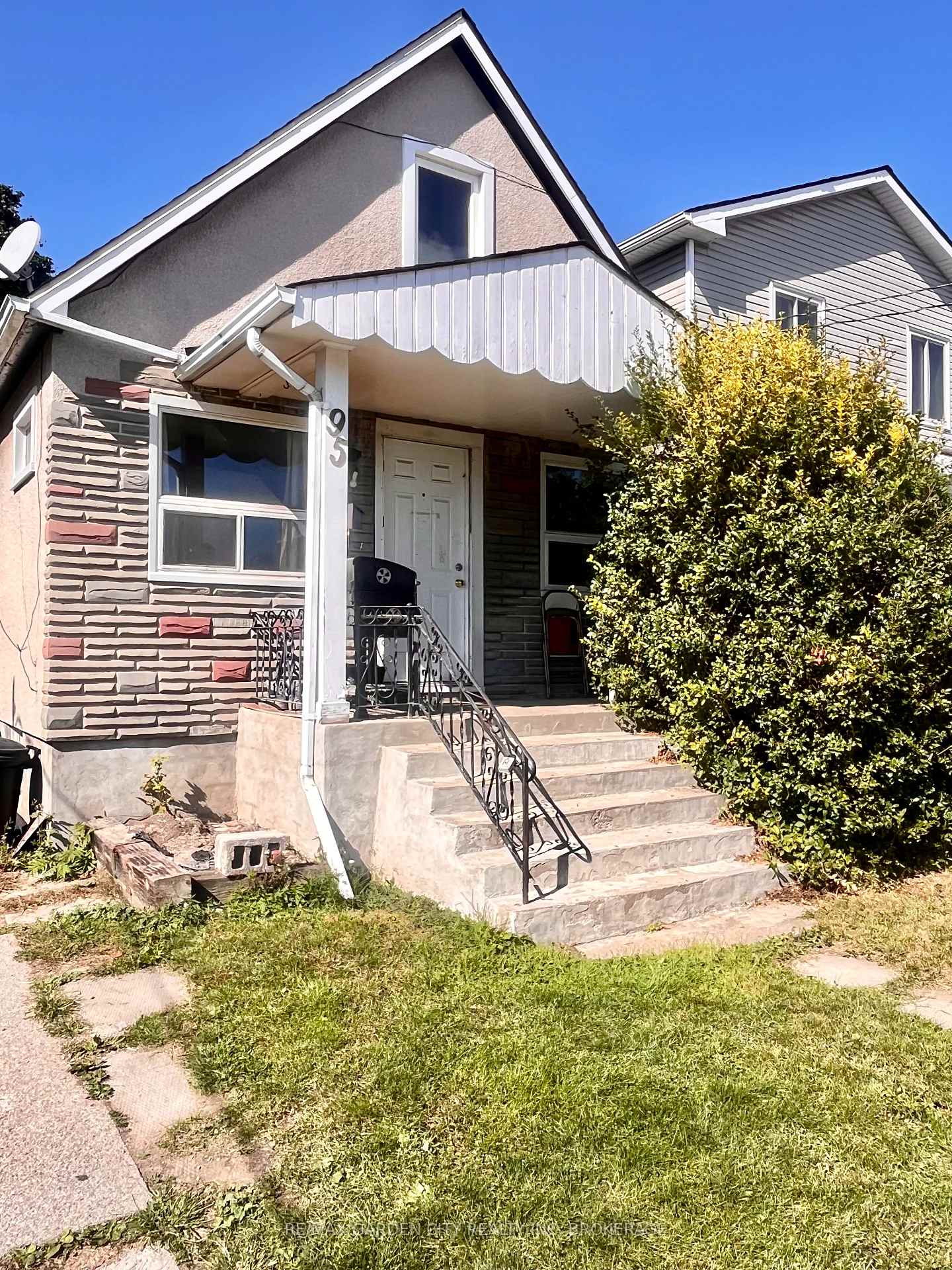 Photo 1 of 95 Page Street, St. Catharines, E. Chester — HOMEH