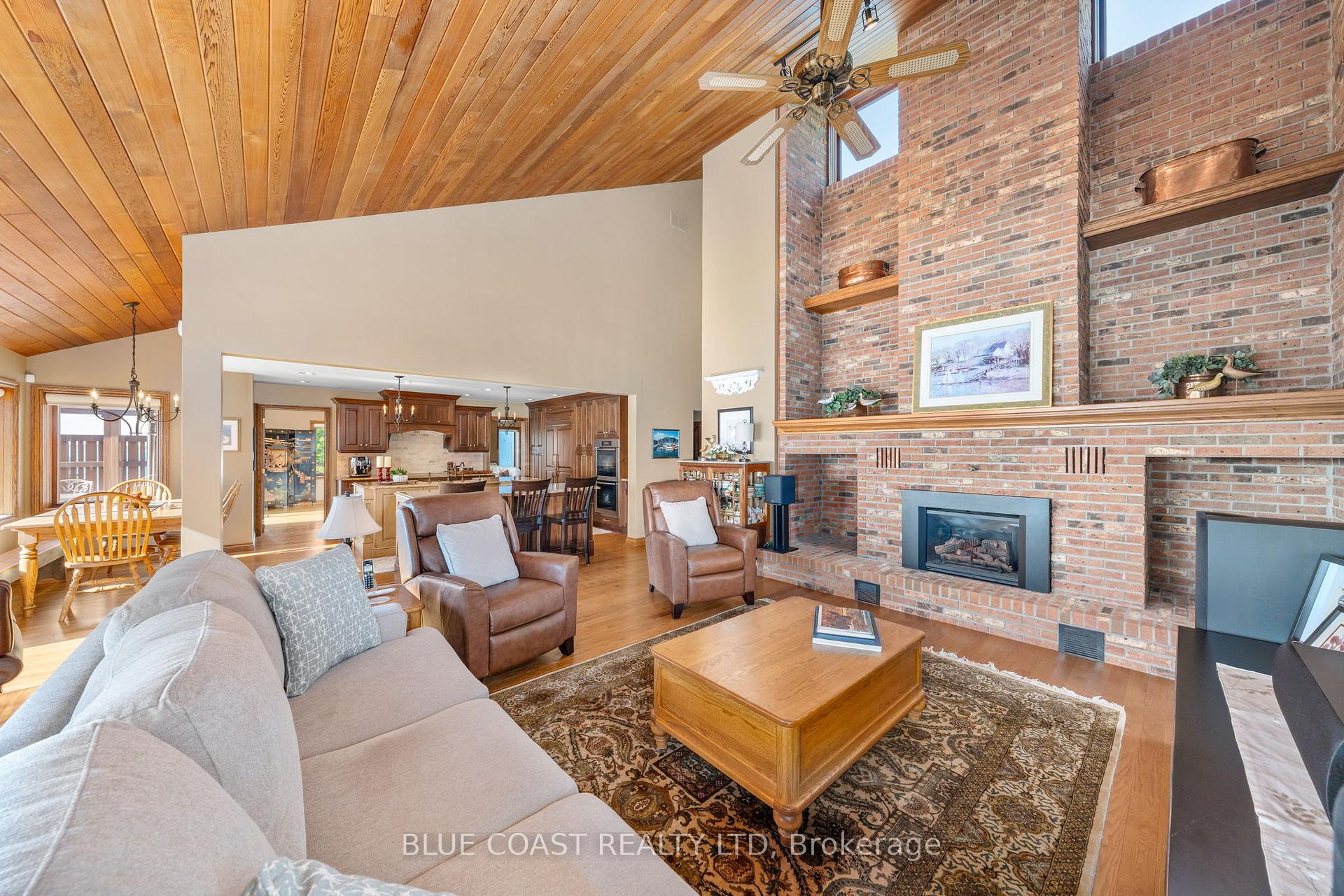 Photo 15 of 1031 St Clair Parkway, St. Clair — HOMEH