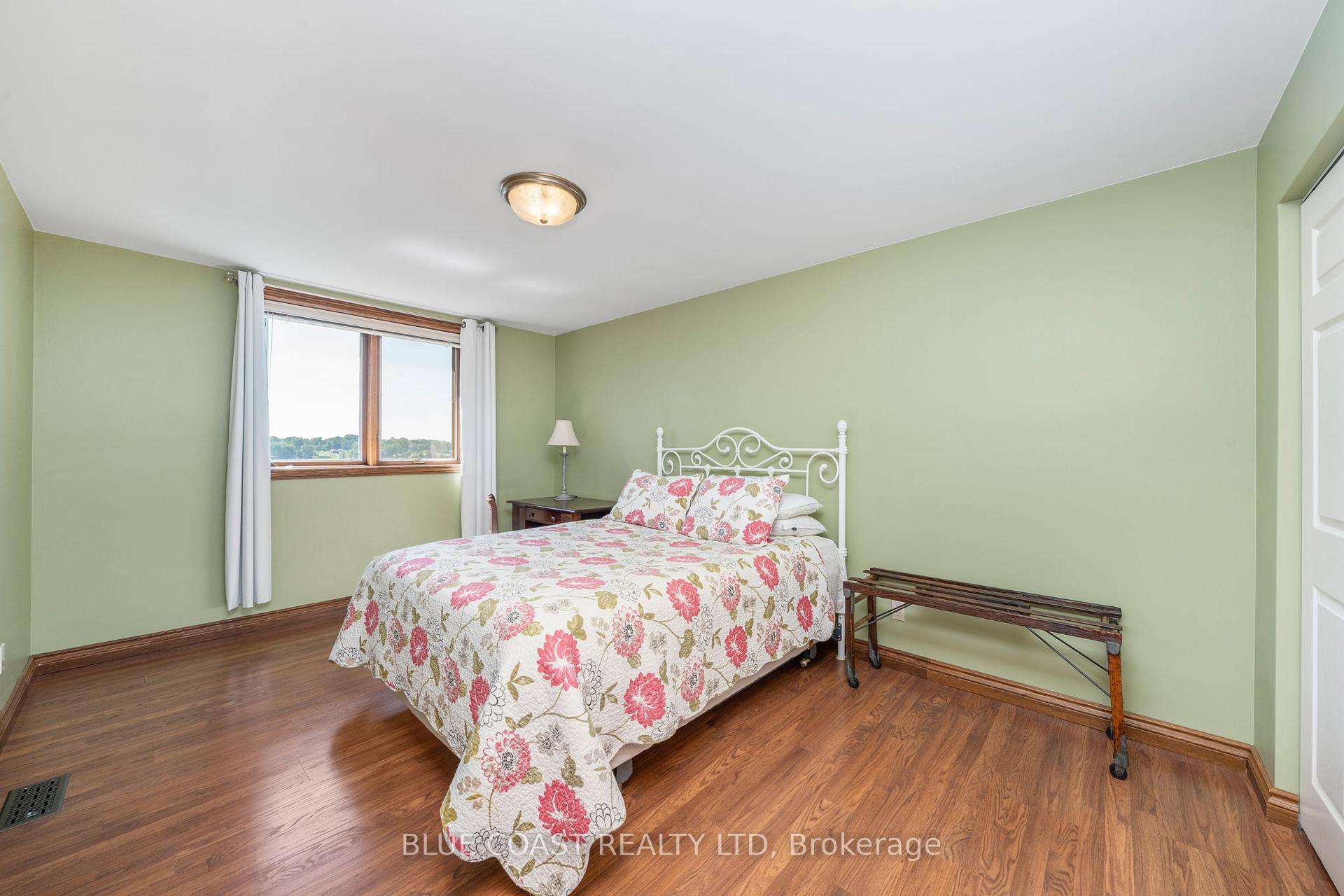 Photo 20 of 1031 St Clair Parkway, St. Clair — HOMEH