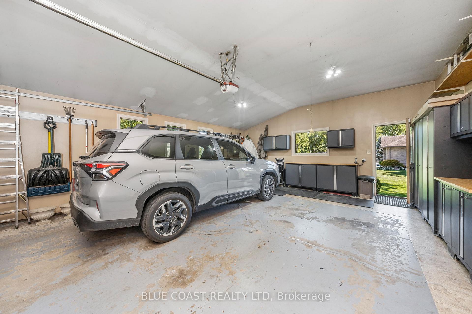 Photo 43 of 1031 St Clair Parkway, St. Clair — HOMEH