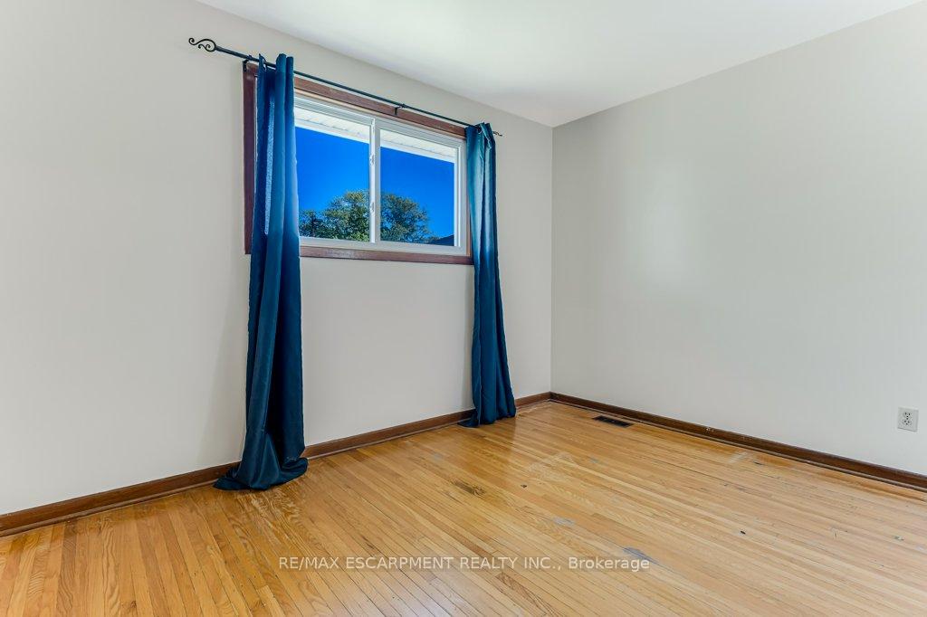 Photo 17 of 12 Shoreline Drive, St. Catharines, Lakeshore — HOMEH