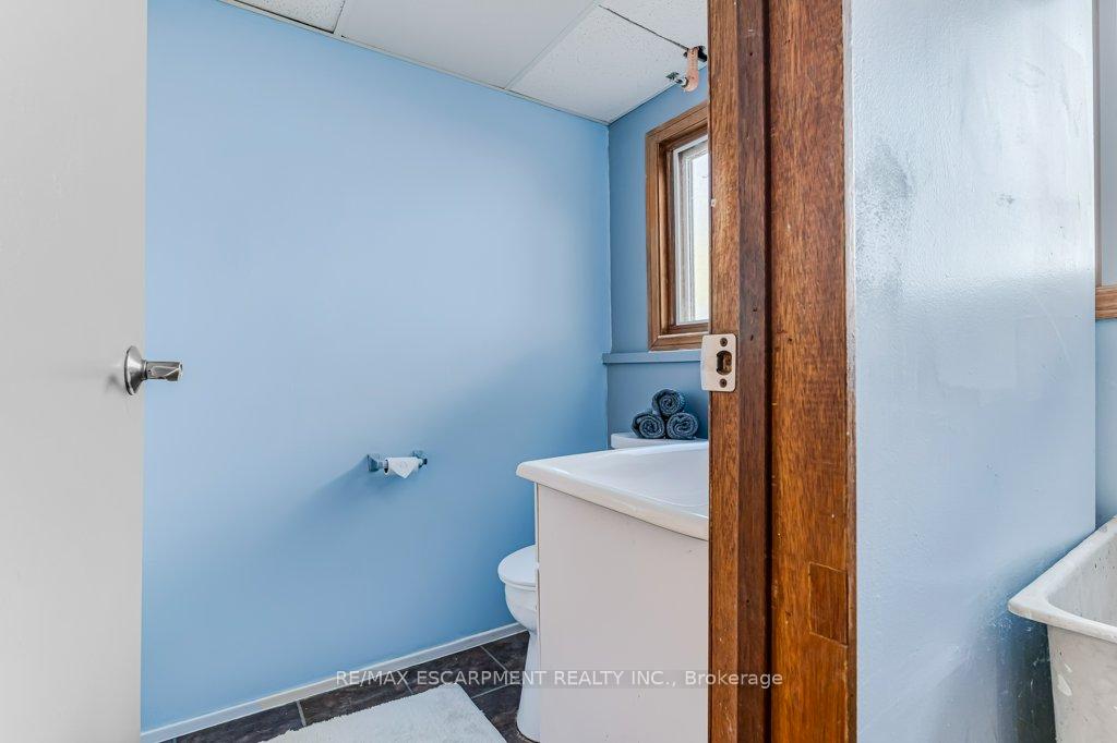 Photo 23 of 12 Shoreline Drive, St. Catharines, Lakeshore — HOMEH