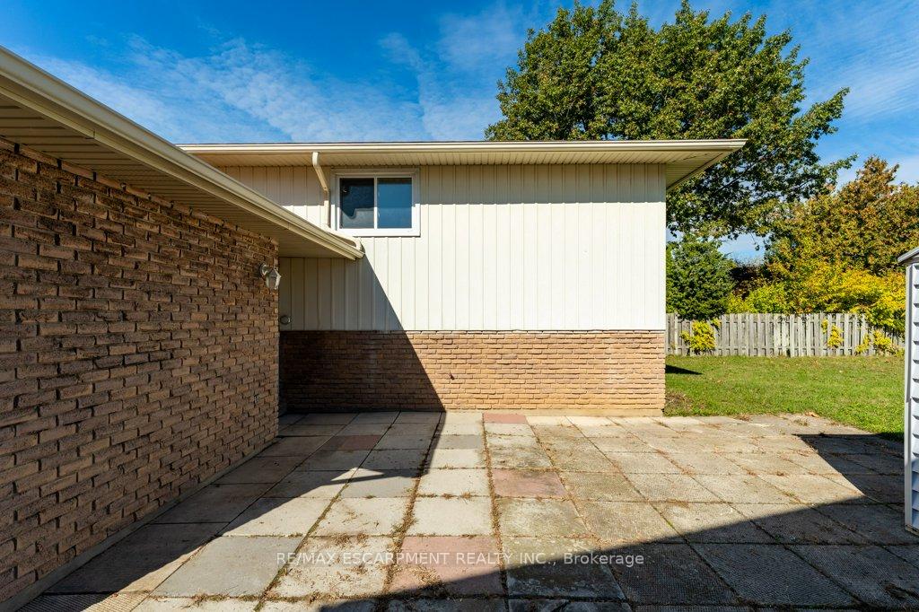 Photo 26 of 12 Shoreline Drive, St. Catharines, Lakeshore — HOMEH