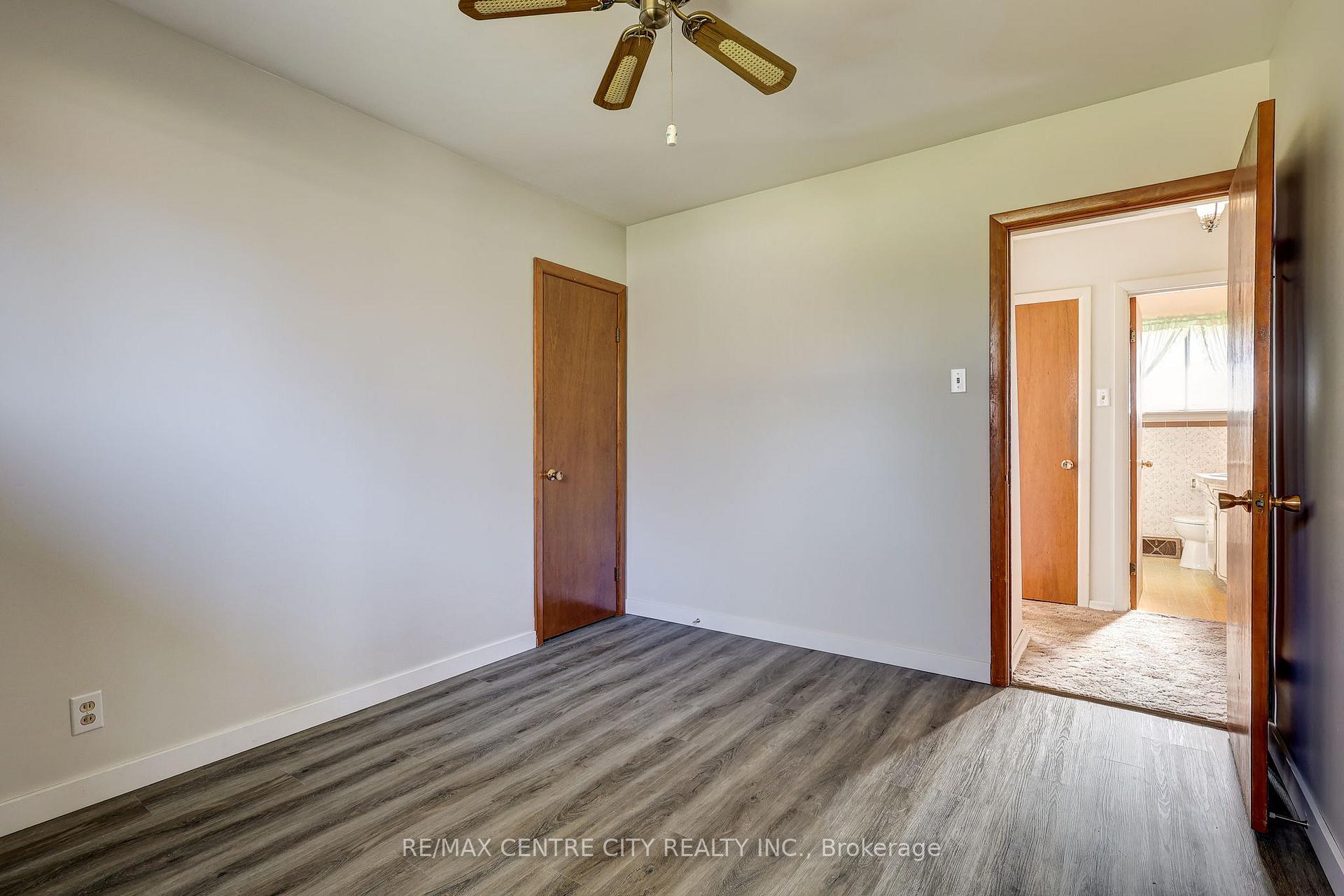 Photo 15 of 4 Brant Avenue, St. Thomas — HOMEH