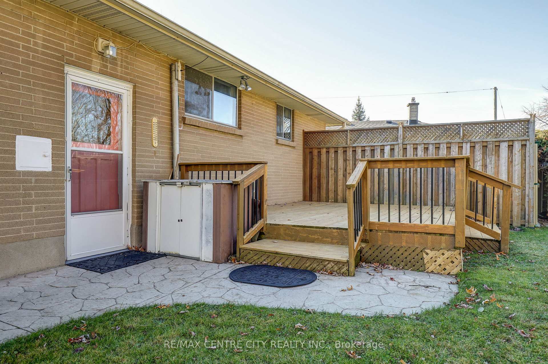 Photo 21 of 4 Brant Avenue, St. Thomas — HOMEH