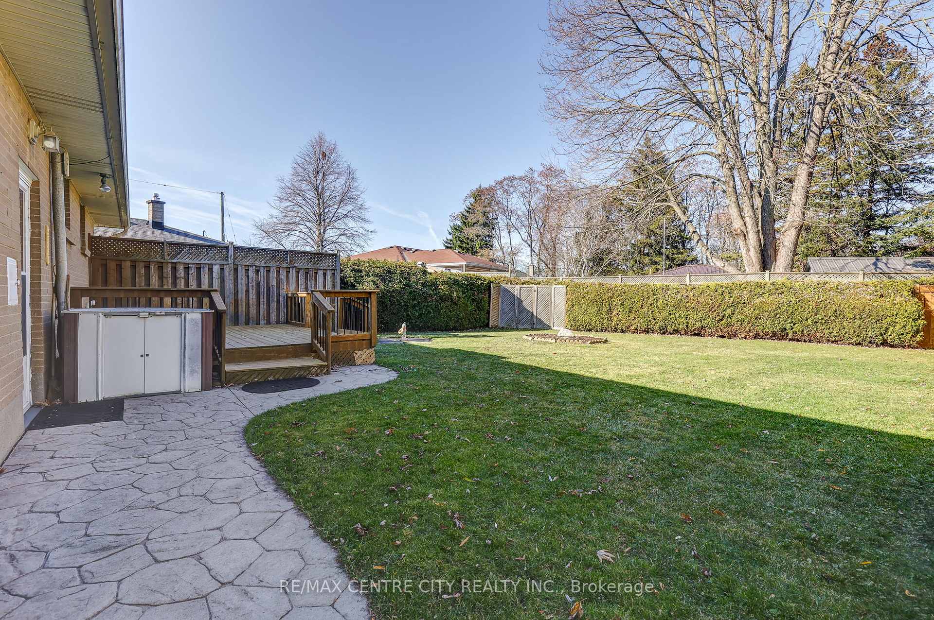 Photo 34 of 4 Brant Avenue, St. Thomas — HOMEH