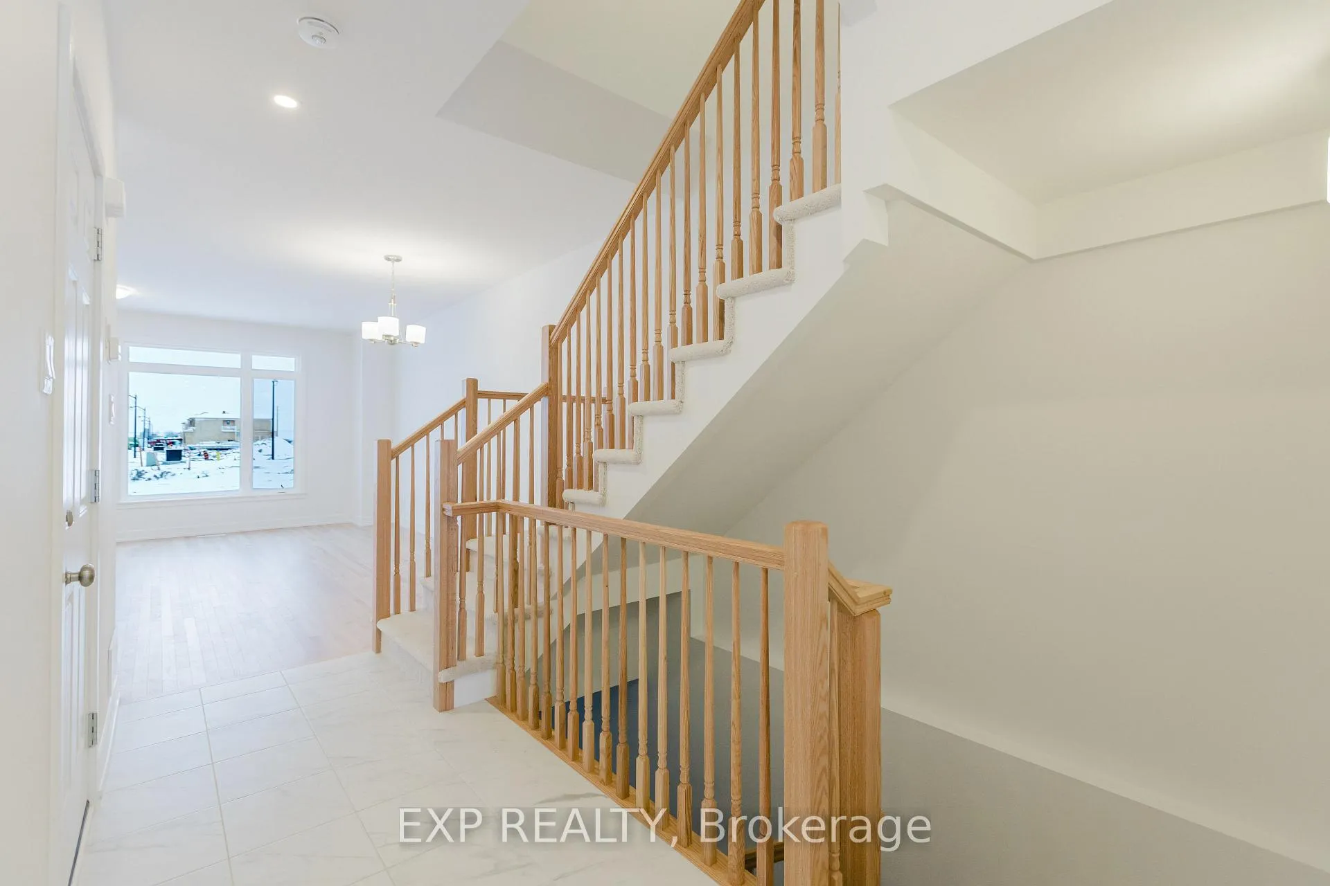 Photo 3 of 6042 David Weins Street, Ottawa, Stittsville (South) — HOMEH