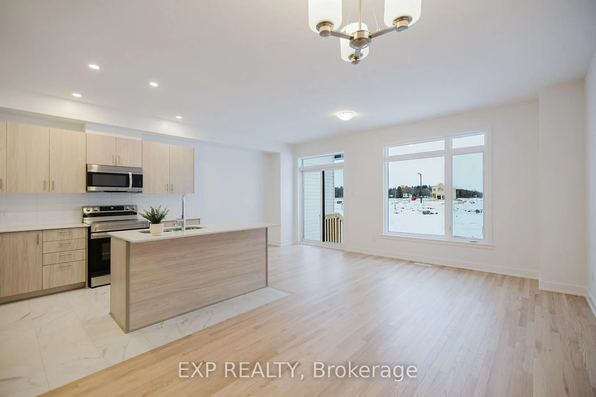 Photo 5 of 6042 David Weins Street, Ottawa, Stittsville (South) — HOMEH