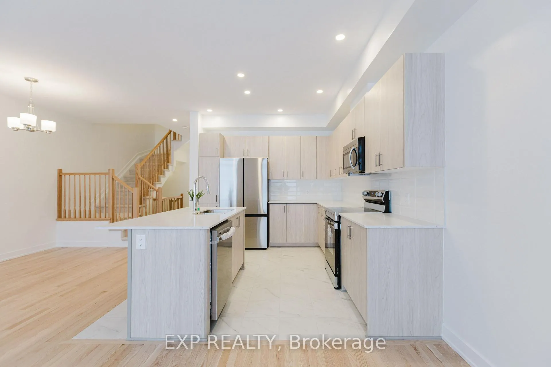 Photo 11 of 6042 David Weins Street, Ottawa, Stittsville (South) — HOMEH