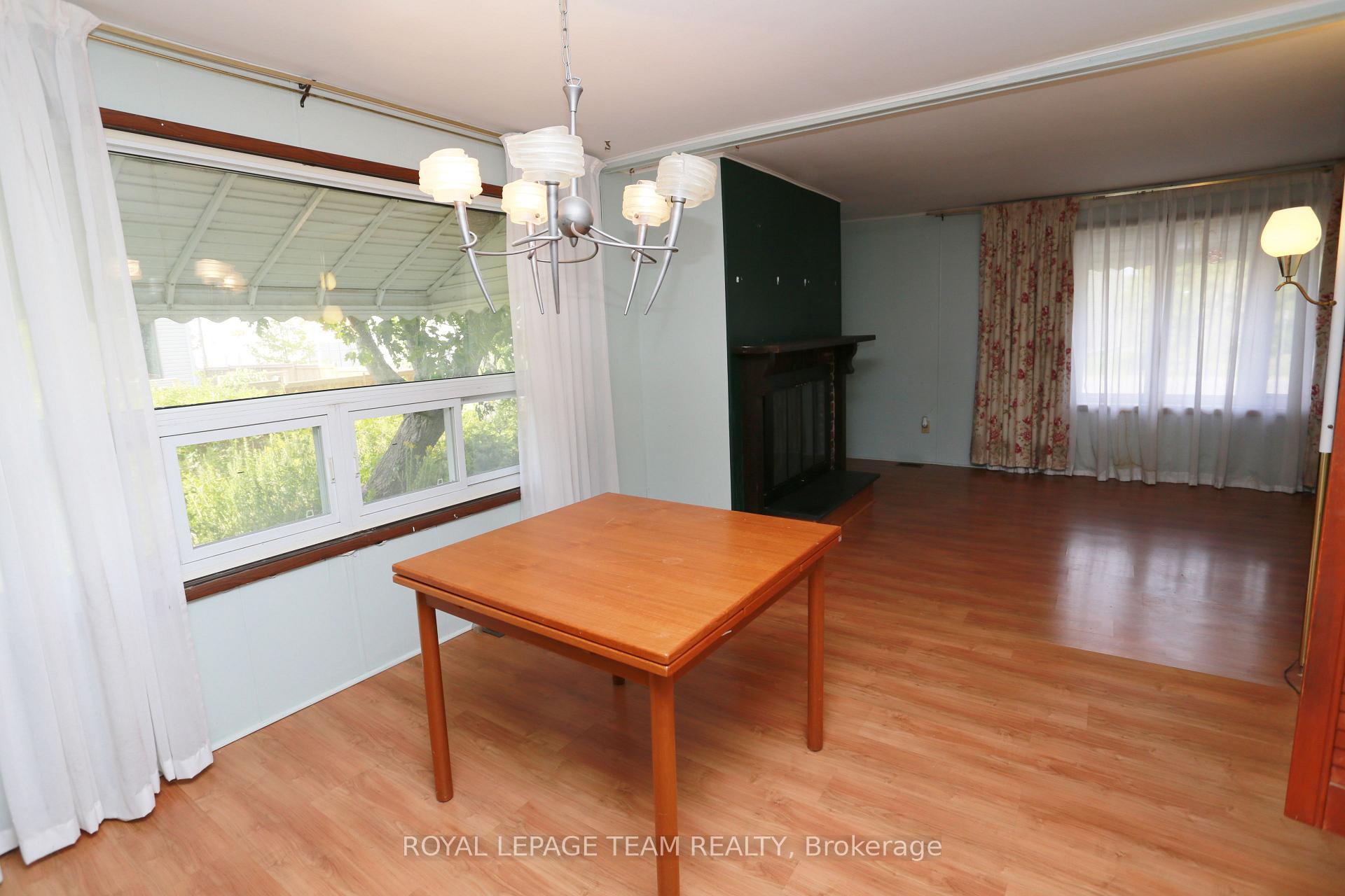 Photo 8 of 3 Fringewood Drive, Ottawa, Fringewood — HOMEH