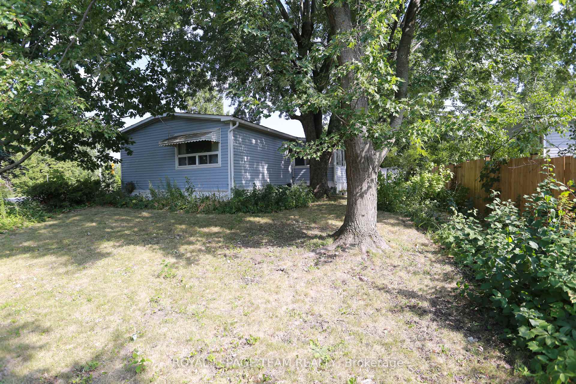 Photo 32 of 3 Fringewood Drive, Ottawa, Fringewood — HOMEH