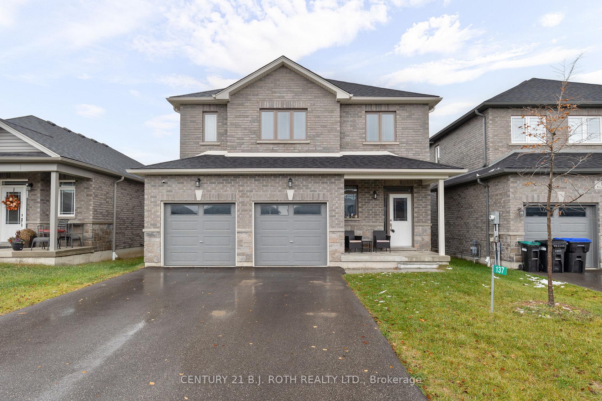 Photo 1 of 137 Ritchie Crescent, Springwater, Elmvale — HOMEH