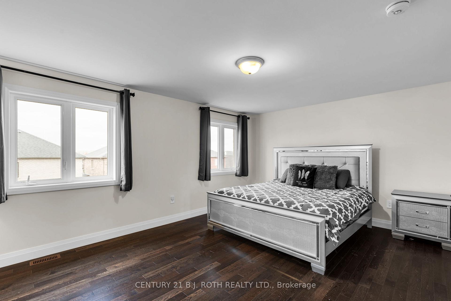 Photo 18 of 137 Ritchie Crescent, Springwater, Elmvale — HOMEH