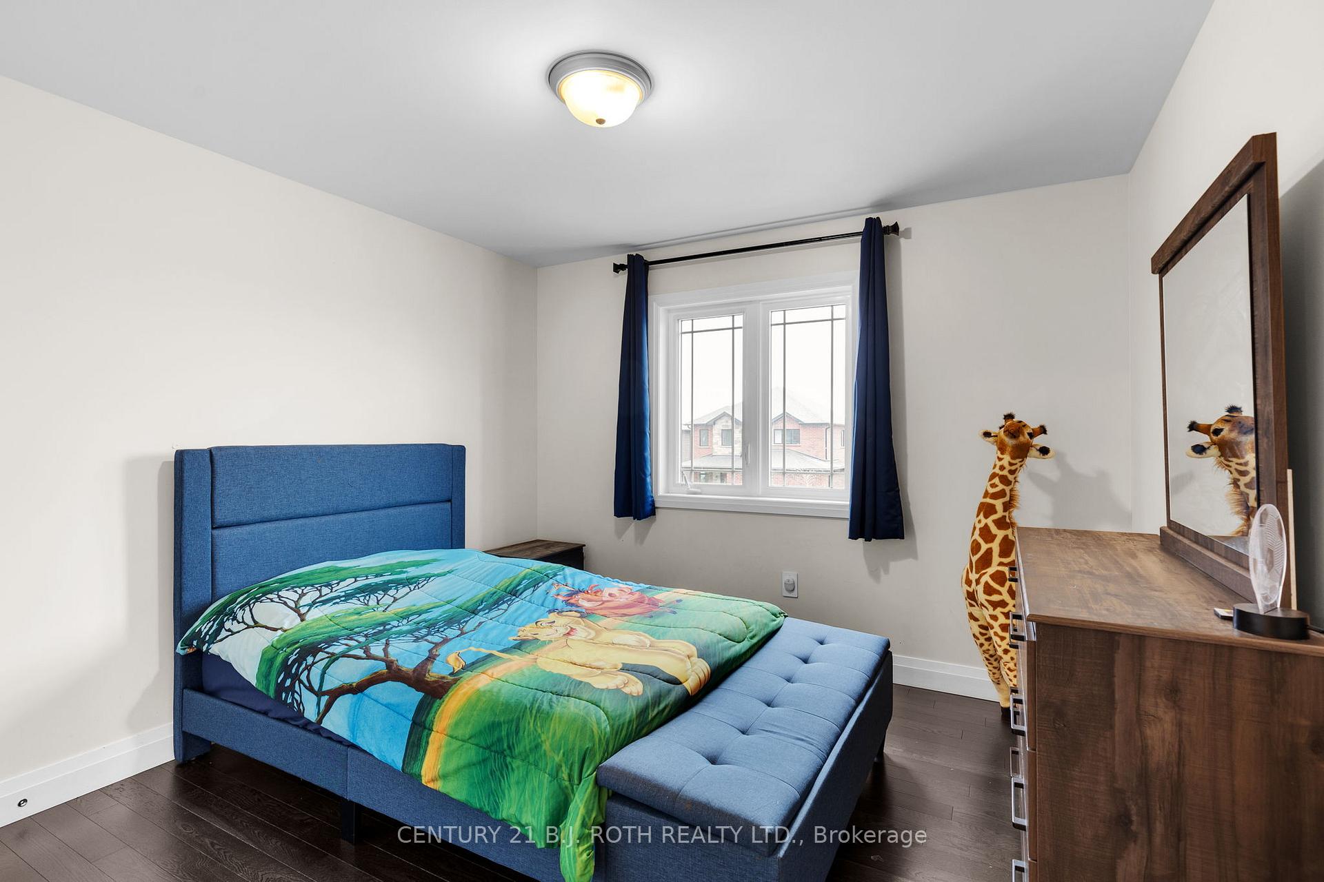 Photo 23 of 137 Ritchie Crescent, Springwater, Elmvale — HOMEH