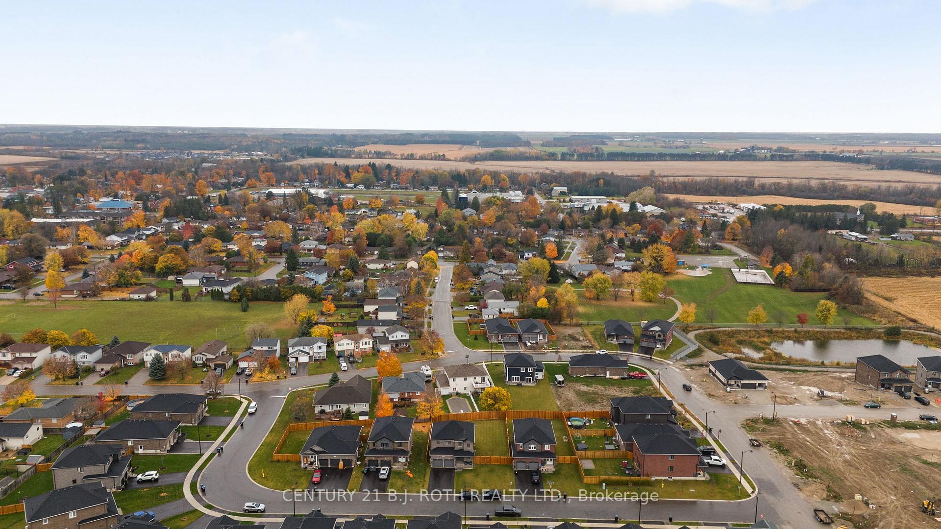 Photo 36 of 137 Ritchie Crescent, Springwater, Elmvale — HOMEH