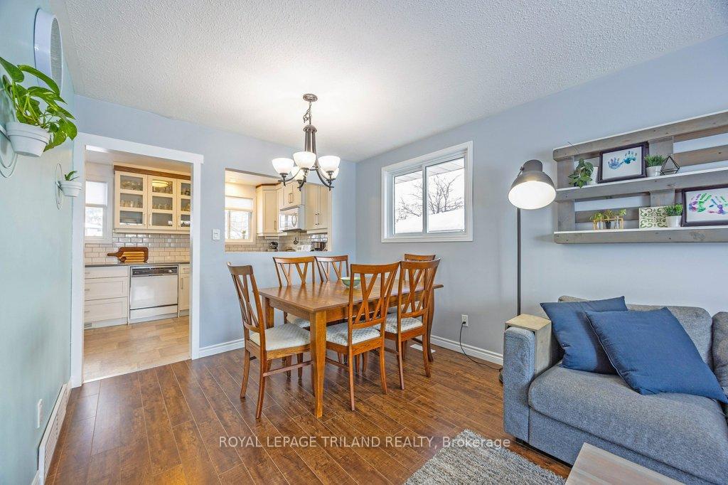 Photo 13 of 15 Stirling Crescent, St. Thomas — HOMEH