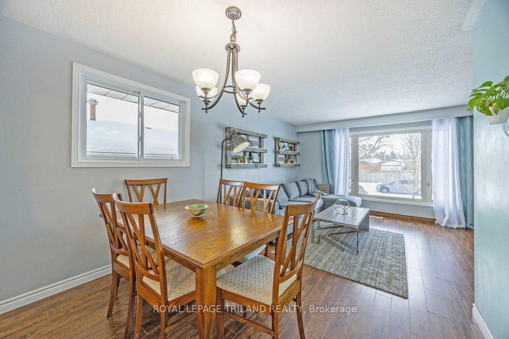 Photo 14 of 15 Stirling Crescent, St. Thomas — HOMEH