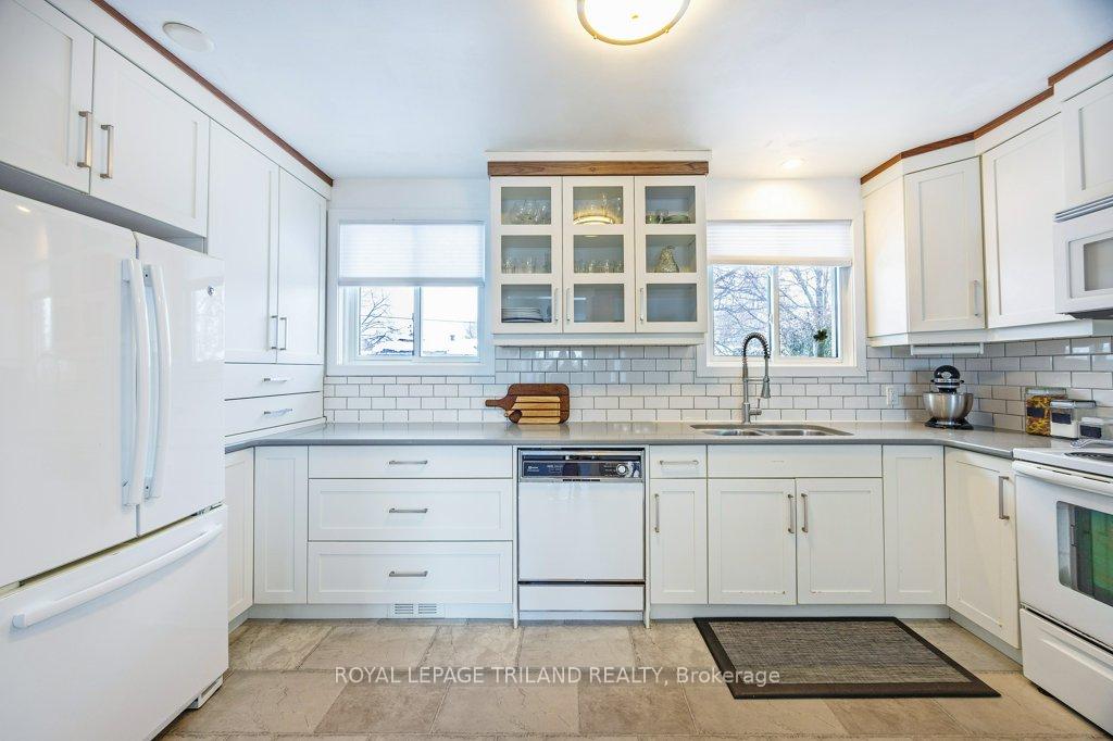 Photo 15 of 15 Stirling Crescent, St. Thomas — HOMEH