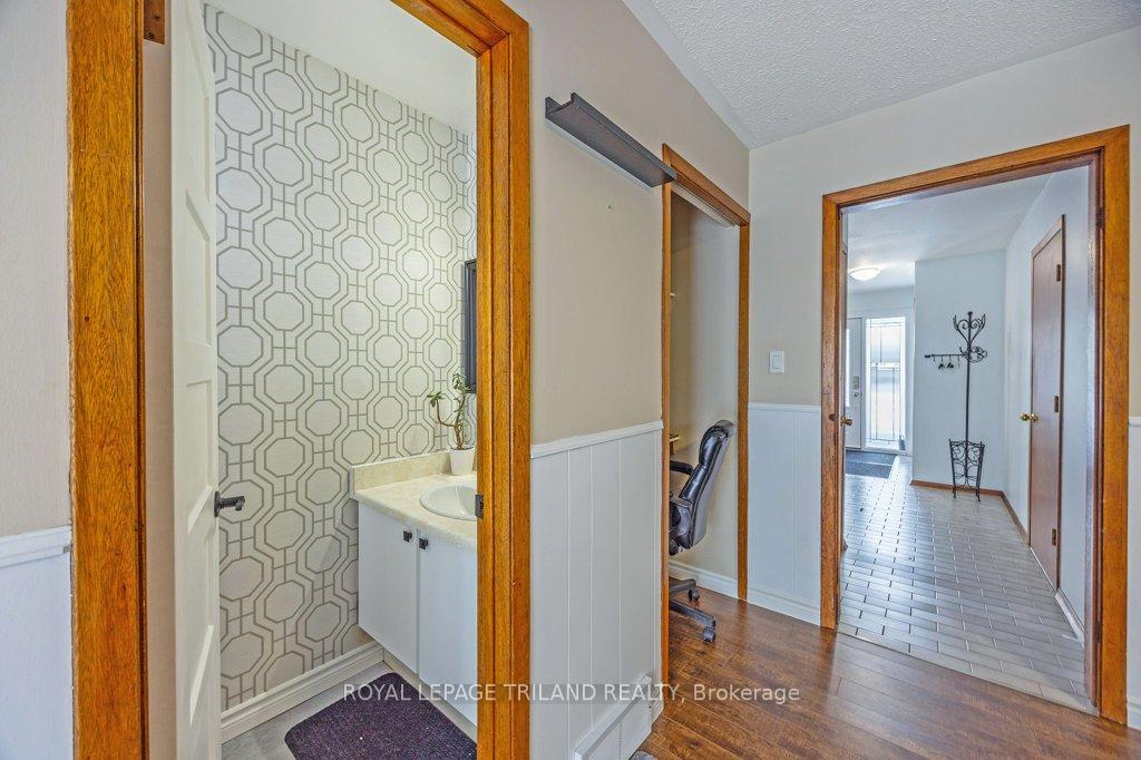 Photo 22 of 15 Stirling Crescent, St. Thomas — HOMEH