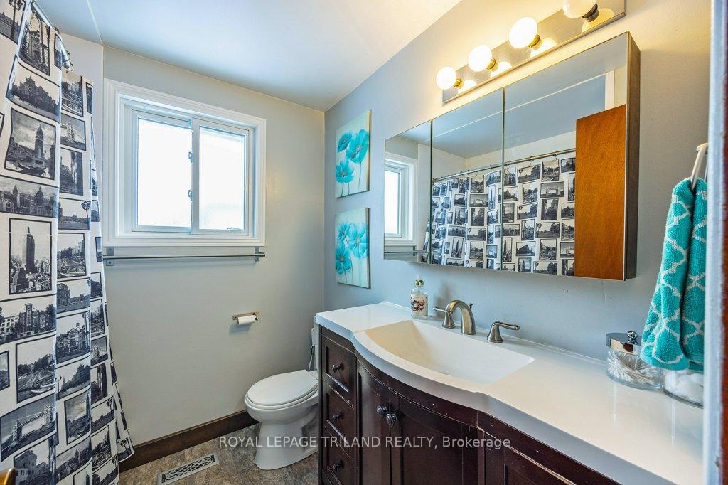 Photo 29 of 15 Stirling Crescent, St. Thomas — HOMEH