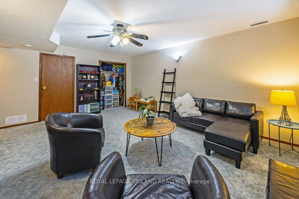 Photo 31 of 15 Stirling Crescent, St. Thomas — HOMEH