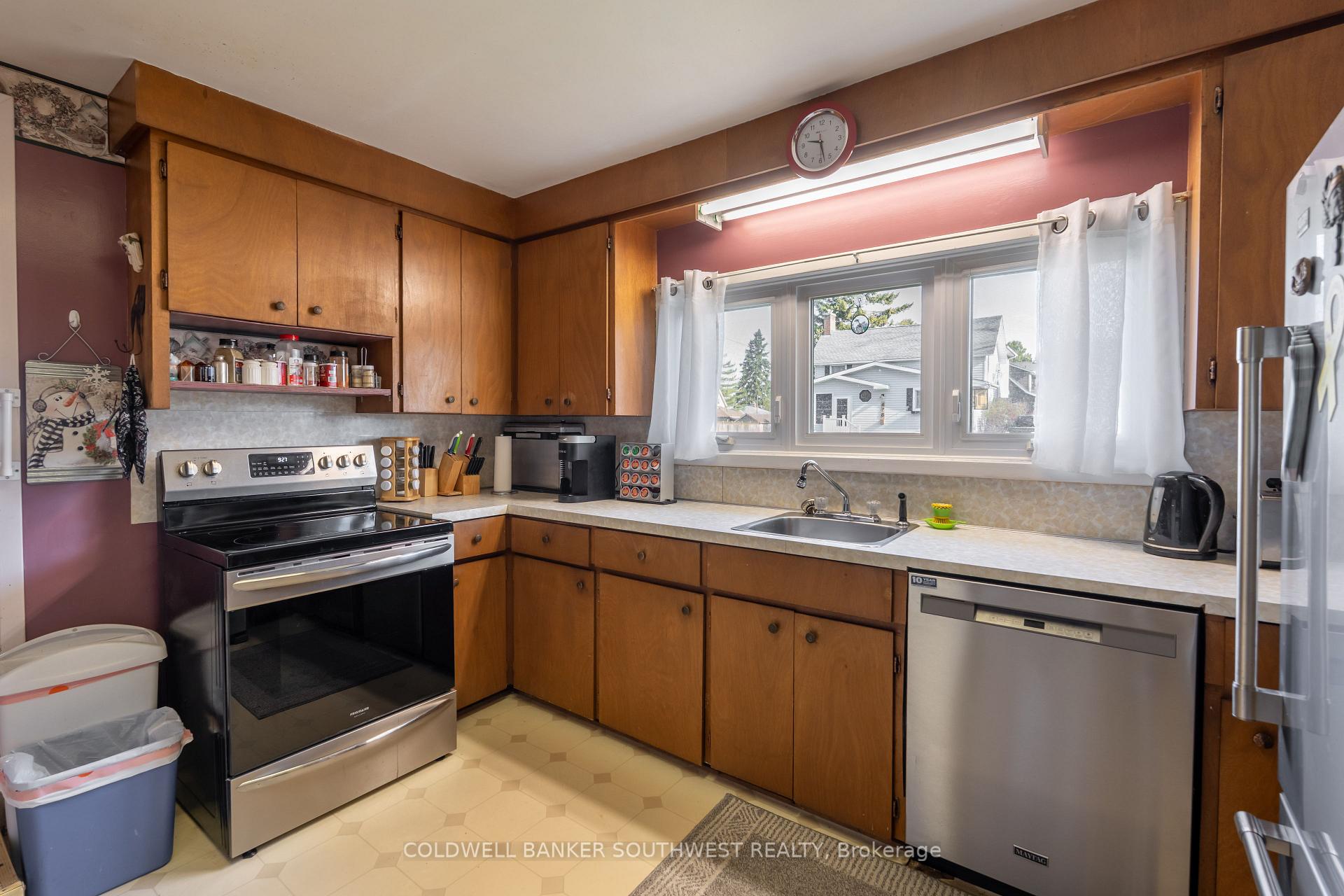 Photo 12 of 479 William Street, St. Clair — HOMEH