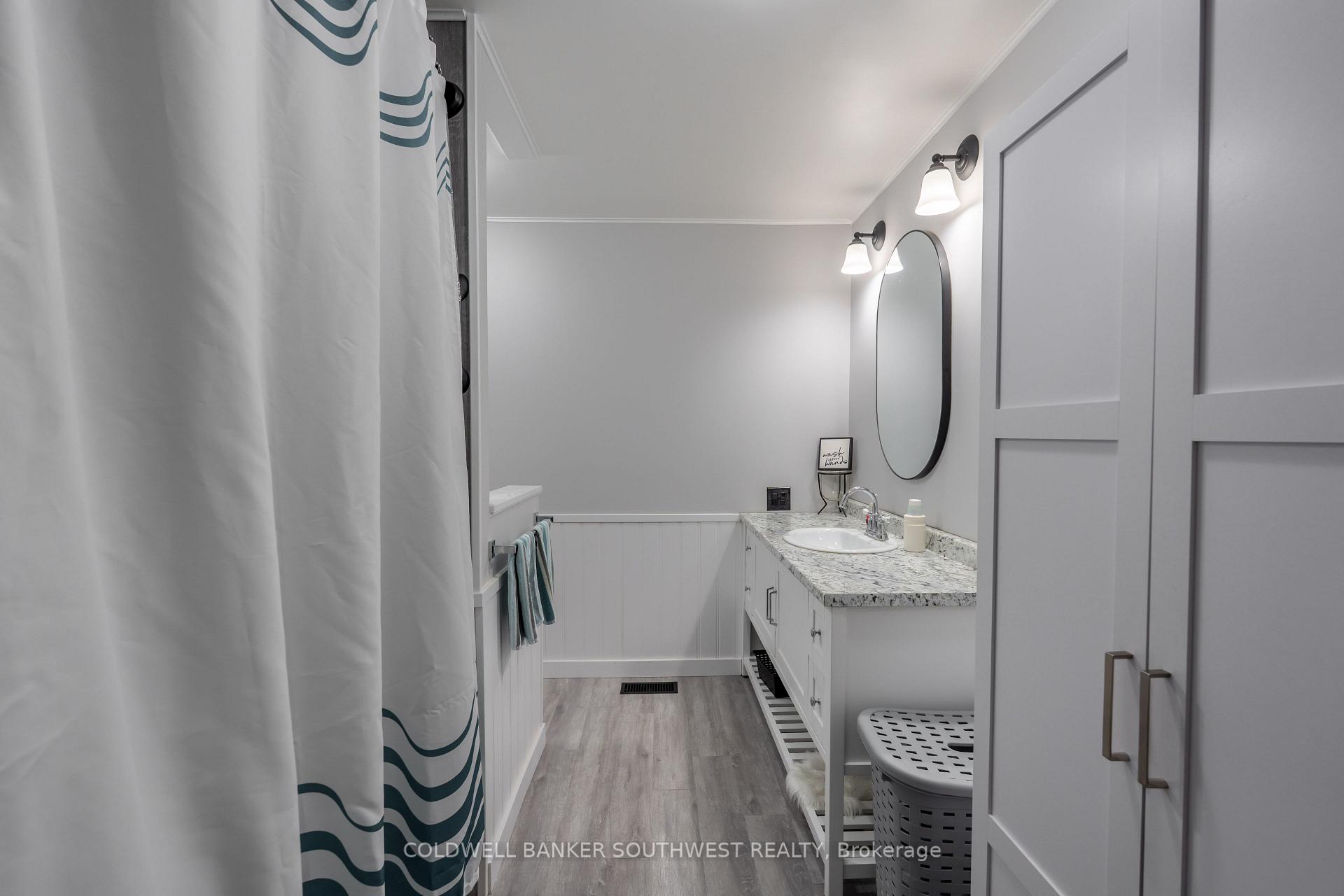 Photo 19 of 479 William Street, St. Clair — HOMEH