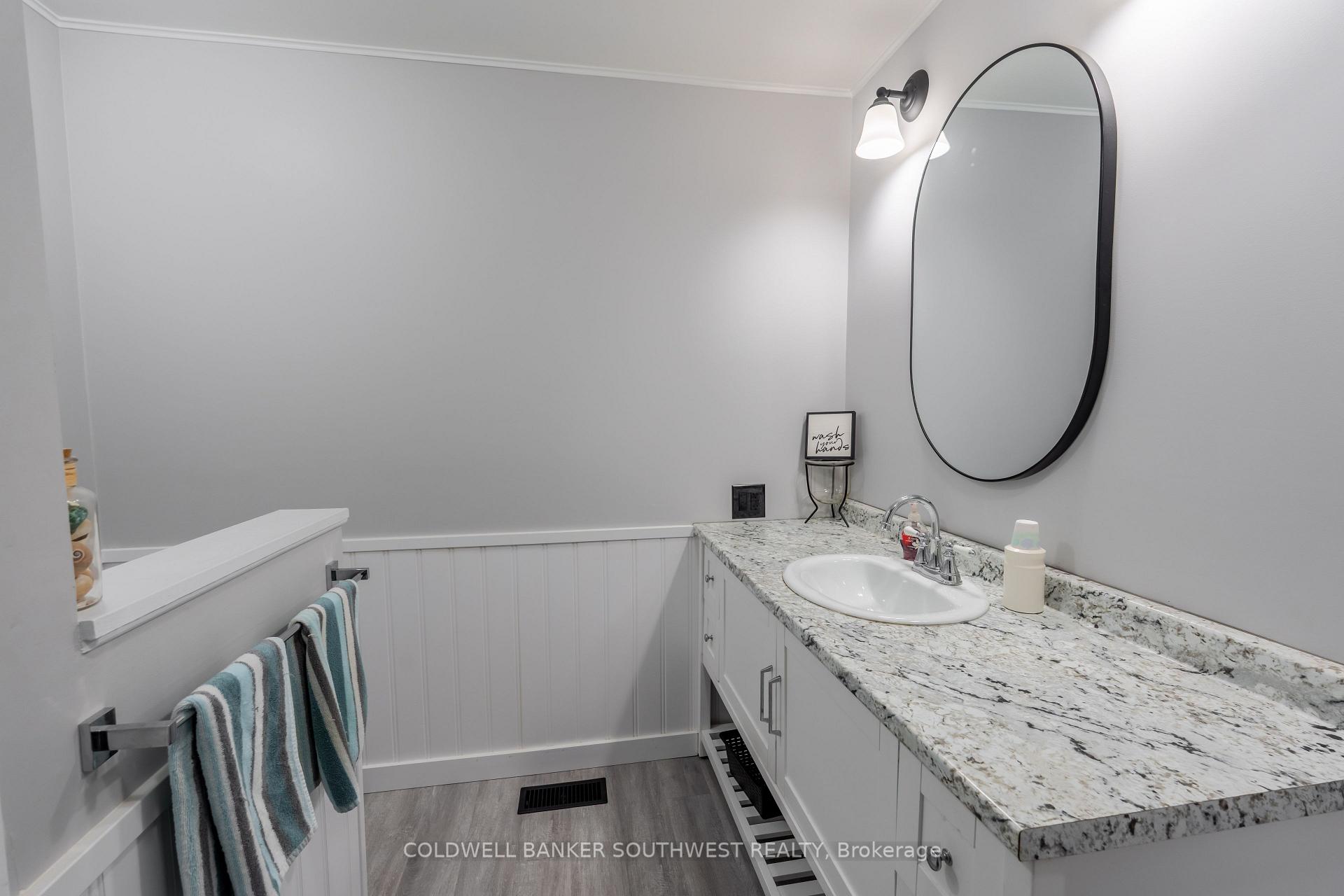 Photo 20 of 479 William Street, St. Clair — HOMEH