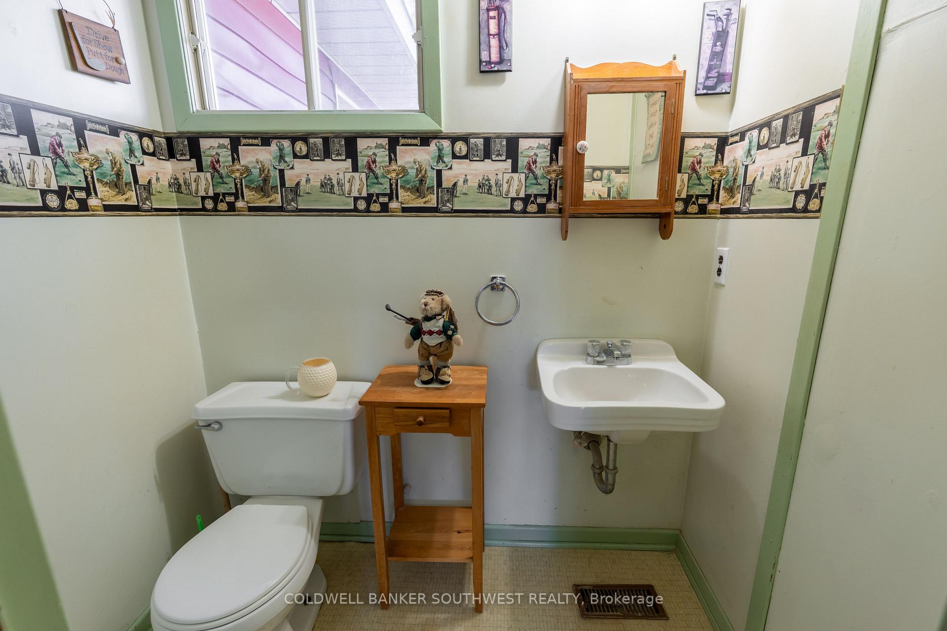 Photo 23 of 479 William Street, St. Clair — HOMEH