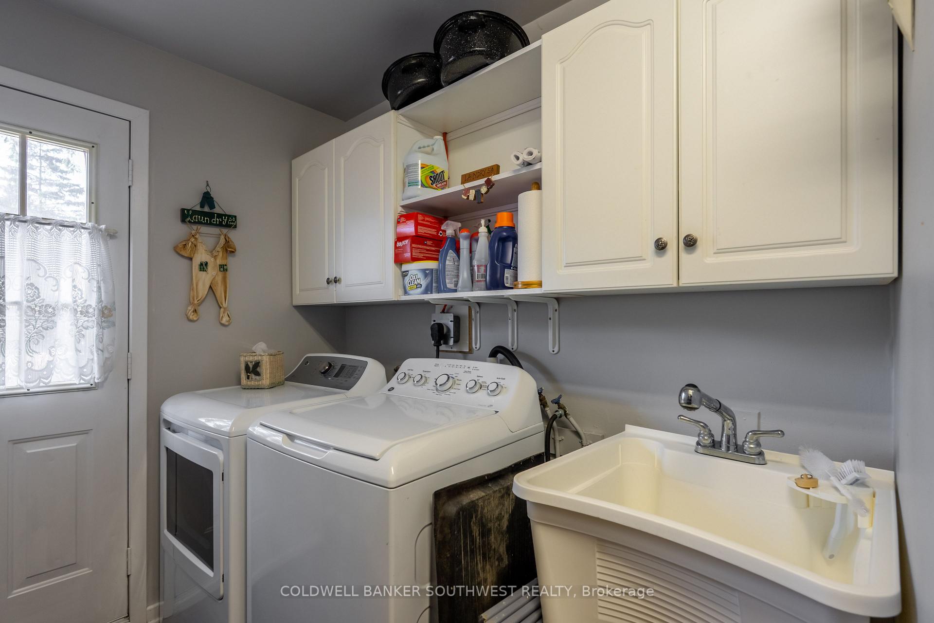 Photo 24 of 479 William Street, St. Clair — HOMEH
