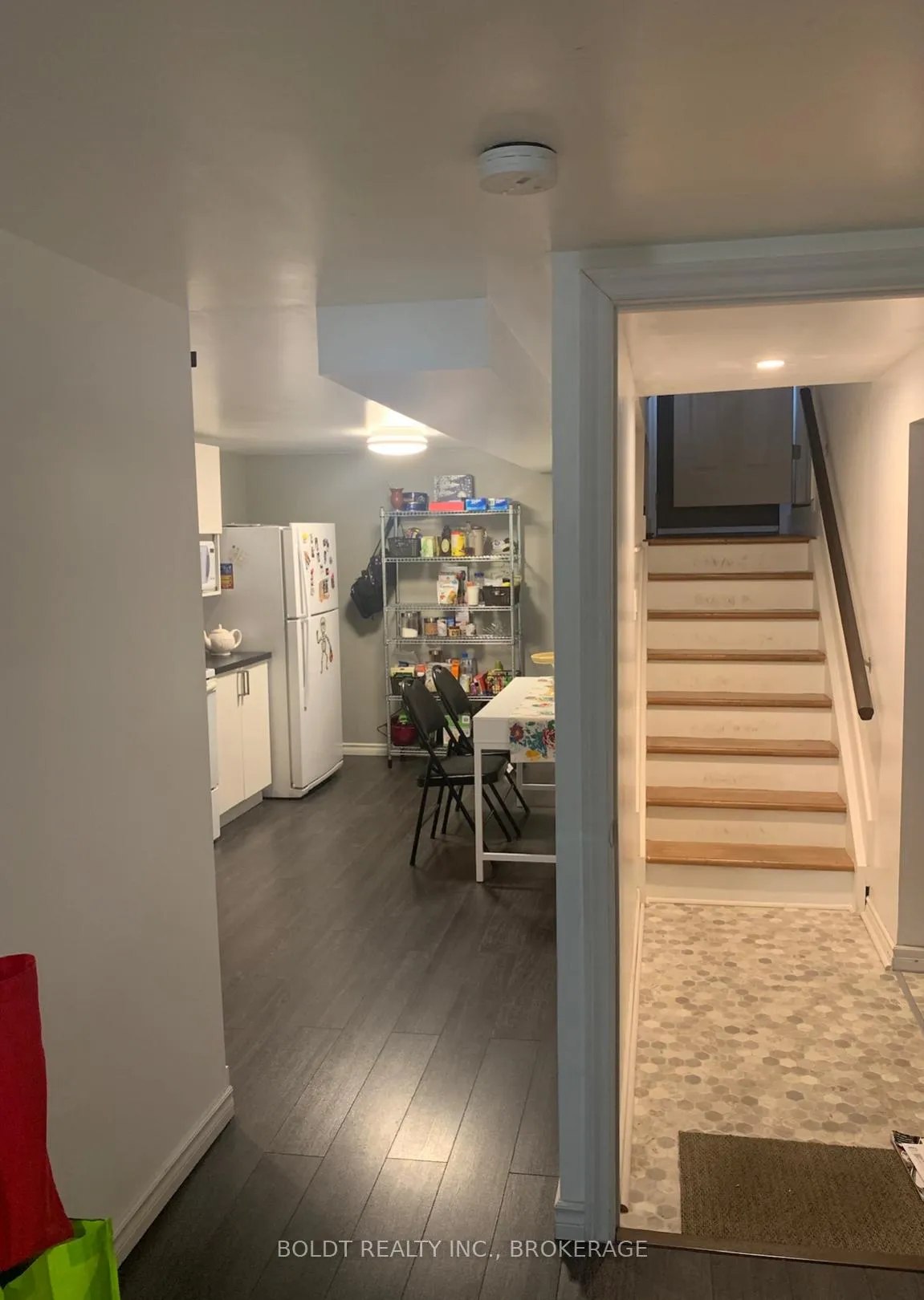 Photo 3 of Unit Lower, 18 Myrtle Avenue, St. Catharines, Carlton/Bunting — HOMEH
