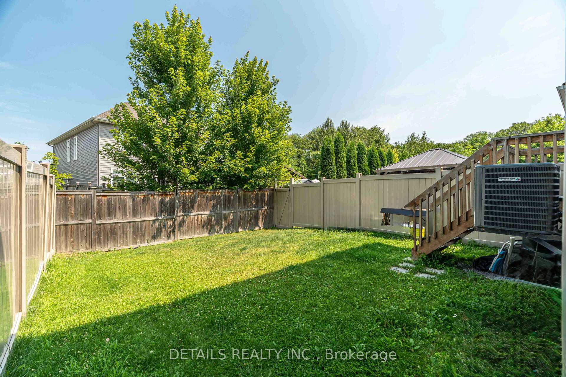 Photo 3 of 690 Vivera Place, Ottawa, Fringewood — HOMEH