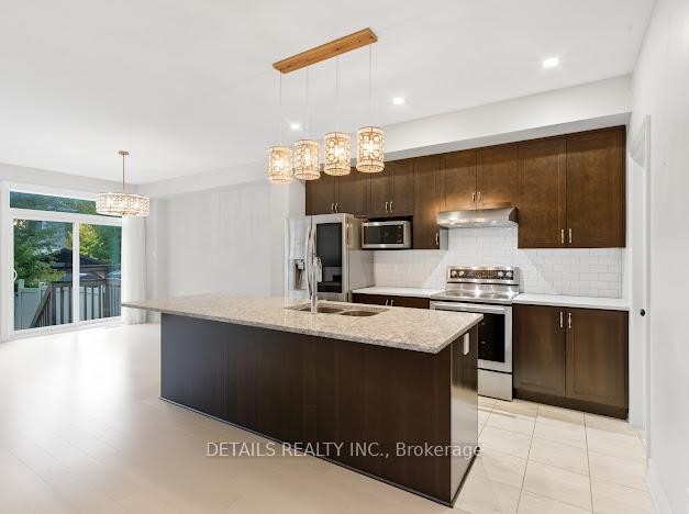 Photo 6 of 690 Vivera Place, Ottawa, Fringewood — HOMEH