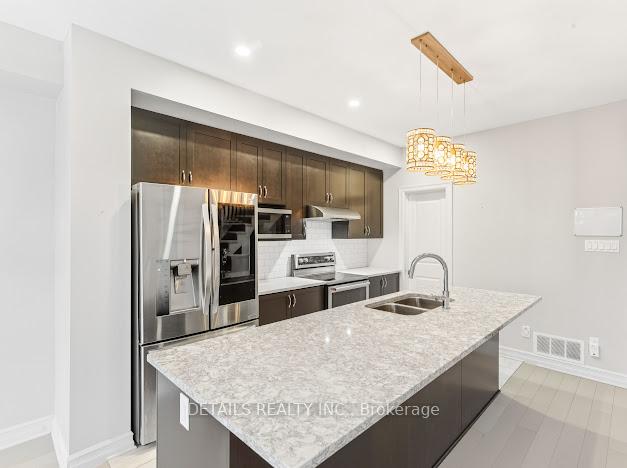 Photo 11 of 690 Vivera Place, Ottawa, Fringewood — HOMEH