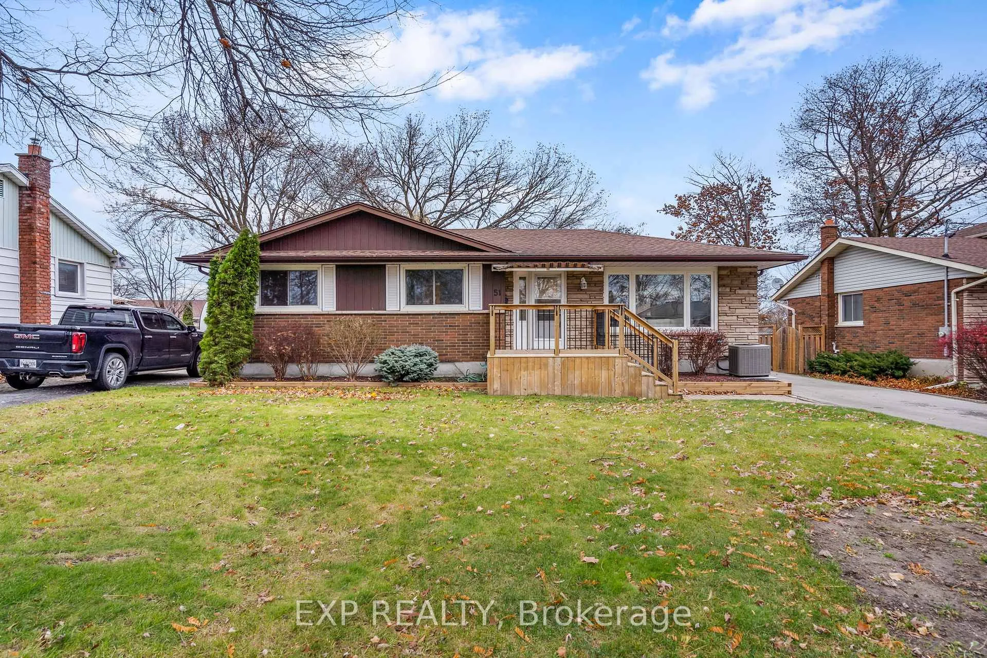 Photo 1 of 51 Burness Drive, St. Catharines, Secord Woods — HOMEH