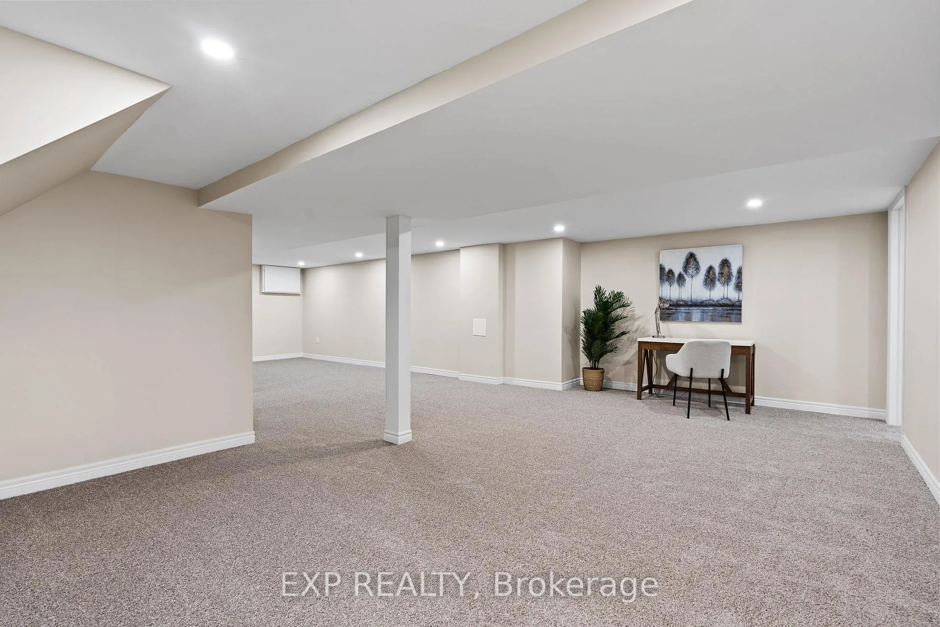 Photo 24 of 51 Burness Drive, St. Catharines, Secord Woods — HOMEH