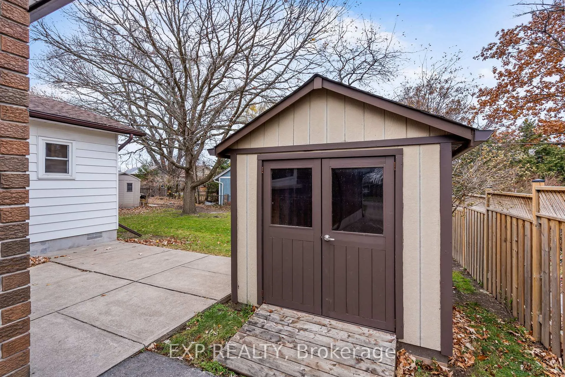 Photo 31 of 51 Burness Drive, St. Catharines, Secord Woods — HOMEH