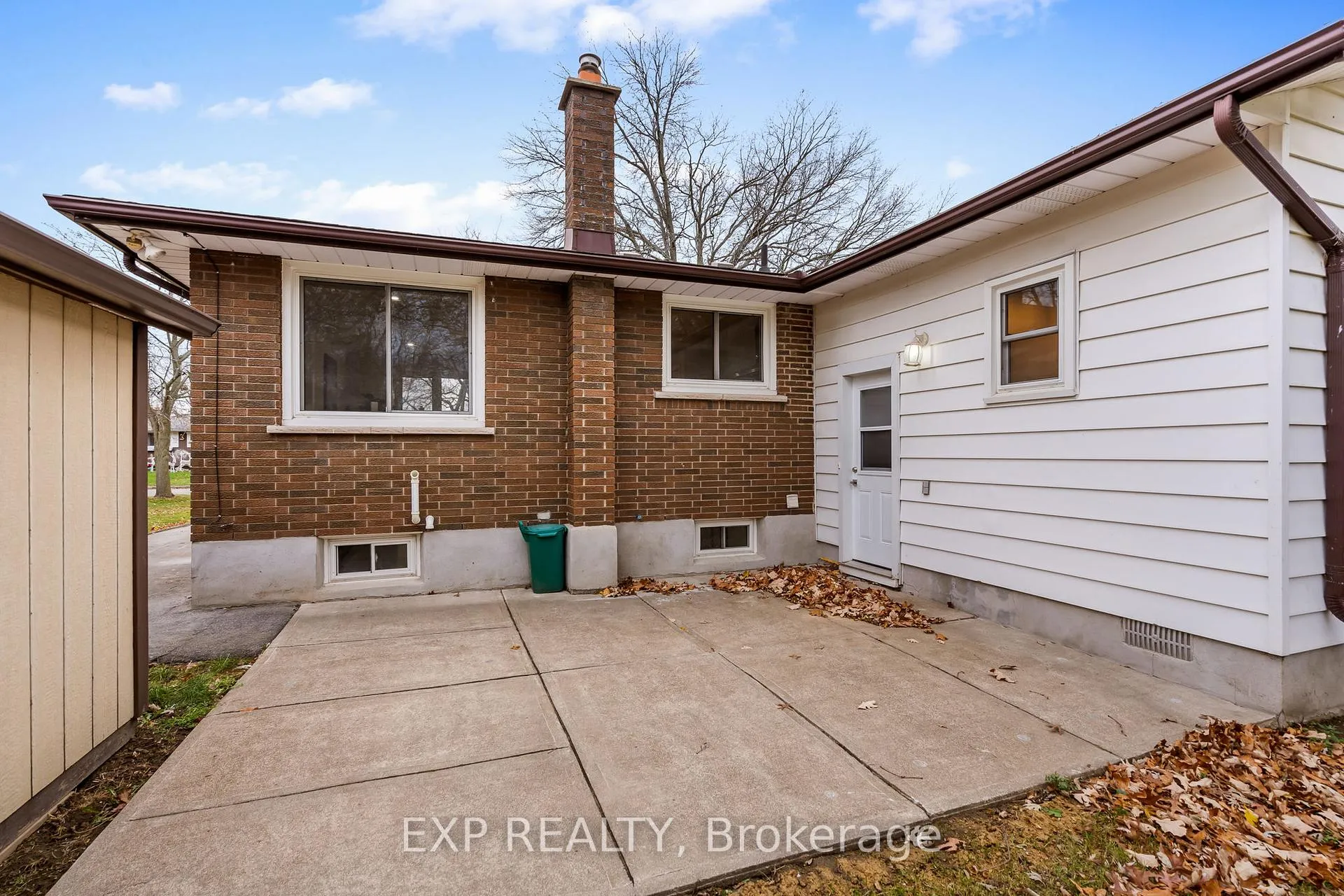 Photo 32 of 51 Burness Drive, St. Catharines, Secord Woods — HOMEH