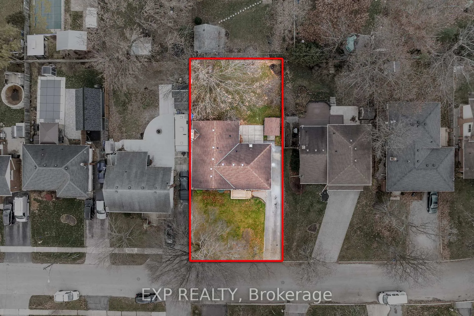 Photo 36 of 51 Burness Drive, St. Catharines, Secord Woods — HOMEH