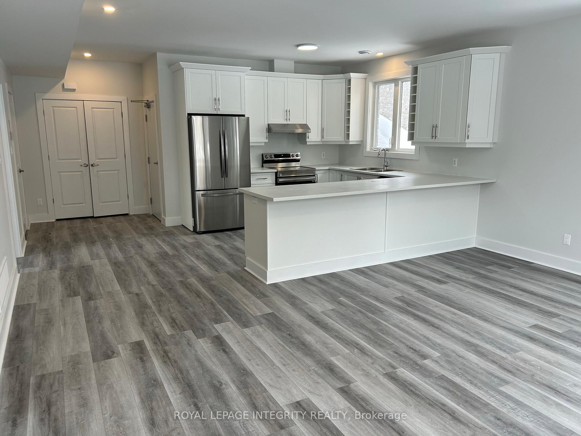 Photo 5 of Unit 4, 82 Christopher Hamilton Street, Ottawa, Richmond — HOMEH