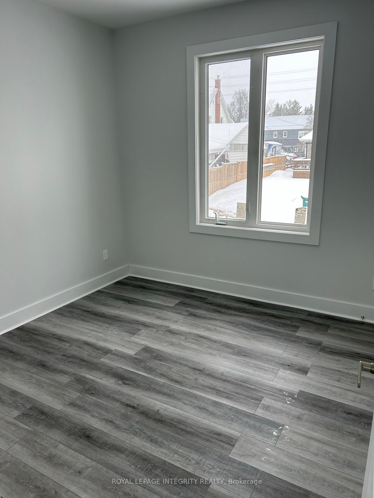 Photo 12 of Unit 4, 82 Christopher Hamilton Street, Ottawa, Richmond — HOMEH