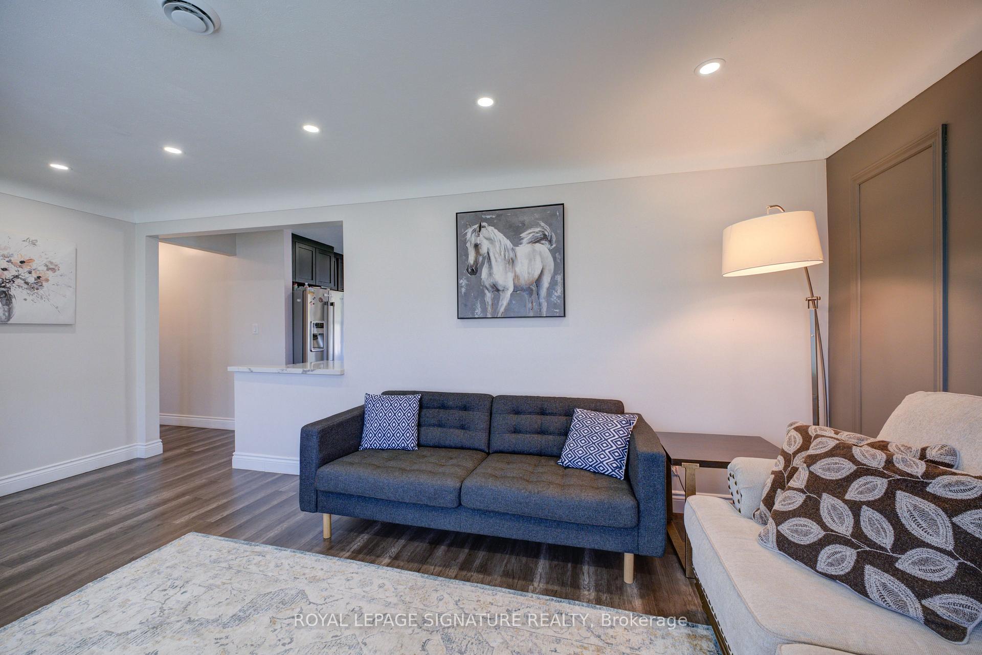 Photo 6 of 98 Jacobson Avenue W, St. Catharines, Glendale/Glenridge — HOMEH