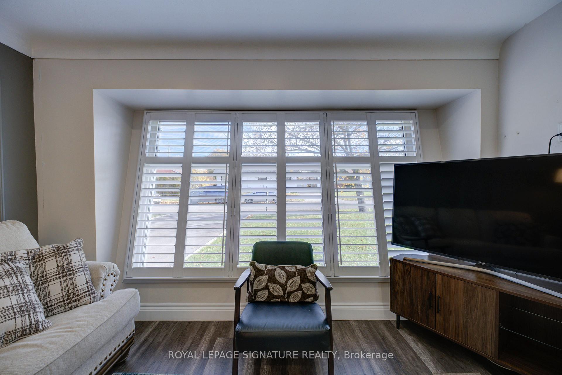 Photo 8 of 98 Jacobson Avenue W, St. Catharines, Glendale/Glenridge — HOMEH